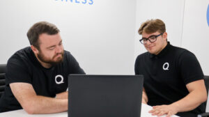 Team members meeting to discuss Microsoft 365
